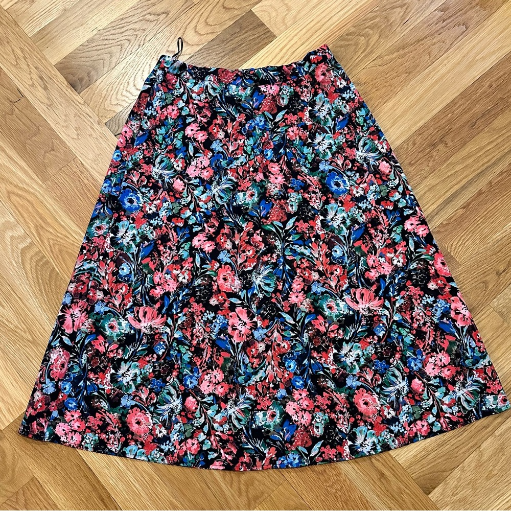 T Tahari Multicolor Floral A-Line Skirt